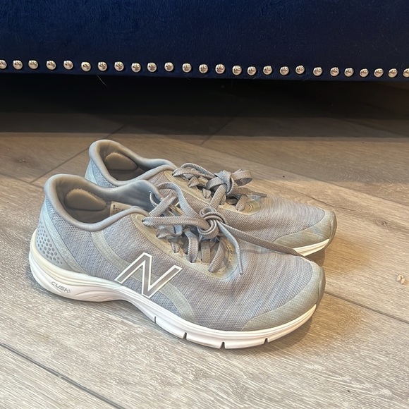 𝅺new balance 711 grey lightweight memory foam Cush running sneaker size 6 - Picture 2 of 11